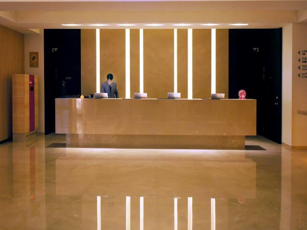 Hotel Cozzi Zhongshan Гаосюн Екстер'єр фото